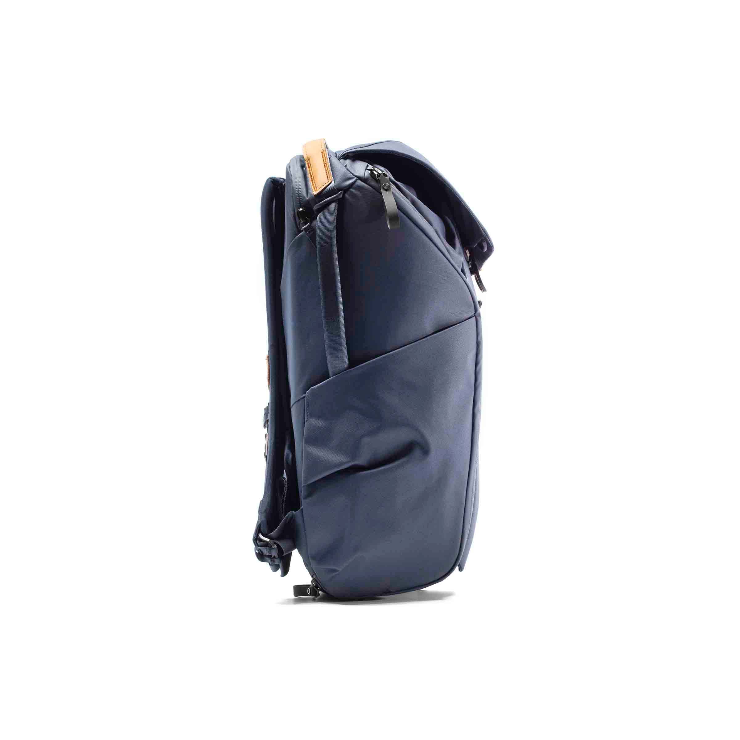 Nombre del fichero: PD-Everyday-Backpack-30L-Midnight-3.jpg
Dimensiones: 2400 x 2400 píxeles
Tamaño del fichero: 60.58 KB