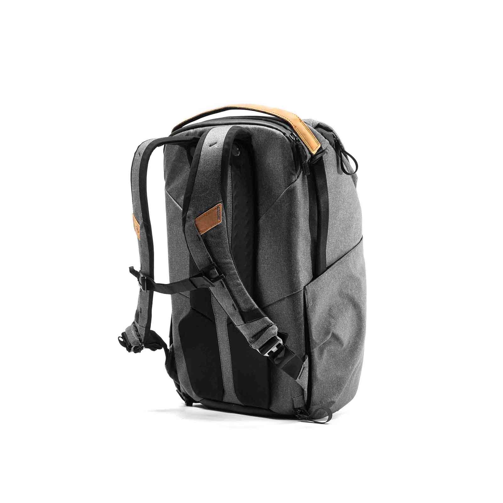 Nombre del fichero: PD-Everyday-Backpack-30L-Charcoal-4.jpg
Dimensiones: 1600 x 1600 píxeles
Tamaño del fichero: 63.75 KB