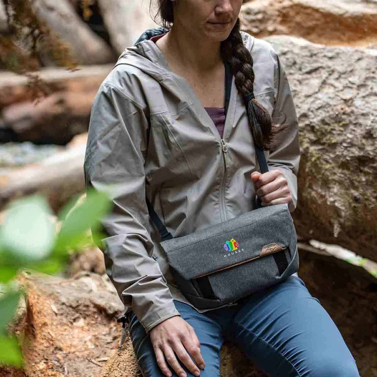 Nombre del fichero: PD-FieldPouch-Charcoal-9.jpg
Dimensiones: 1200 x 1200 píxeles
Tamaño del fichero: 74.14 KB